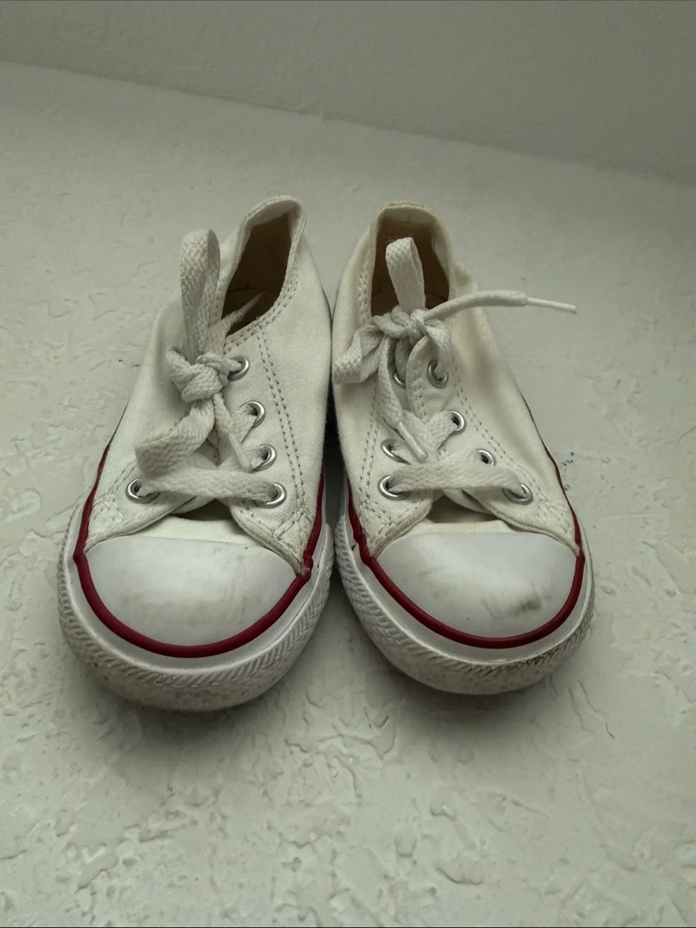 Converse Kids White Canvas Low-Top Sneakers with Red Stripe